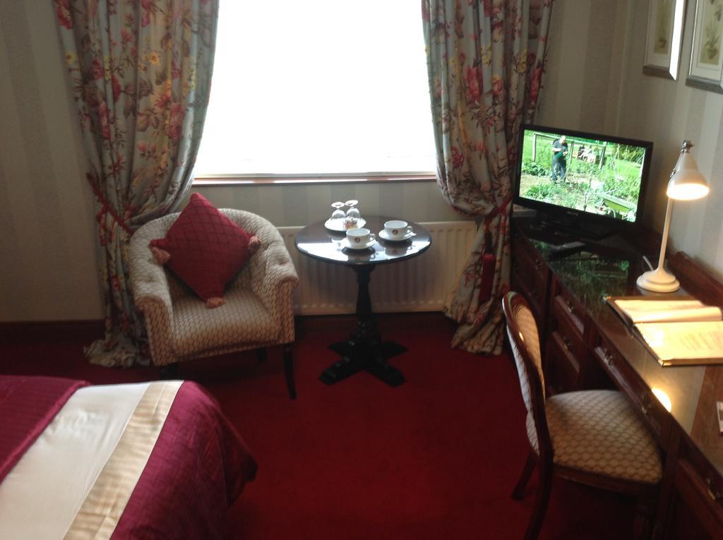 Caldhame Lodge Crumlin  Exterior foto