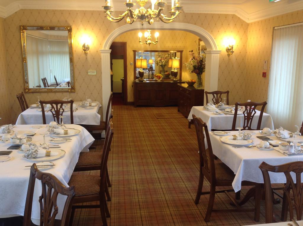 Caldhame Lodge Crumlin  Exterior foto